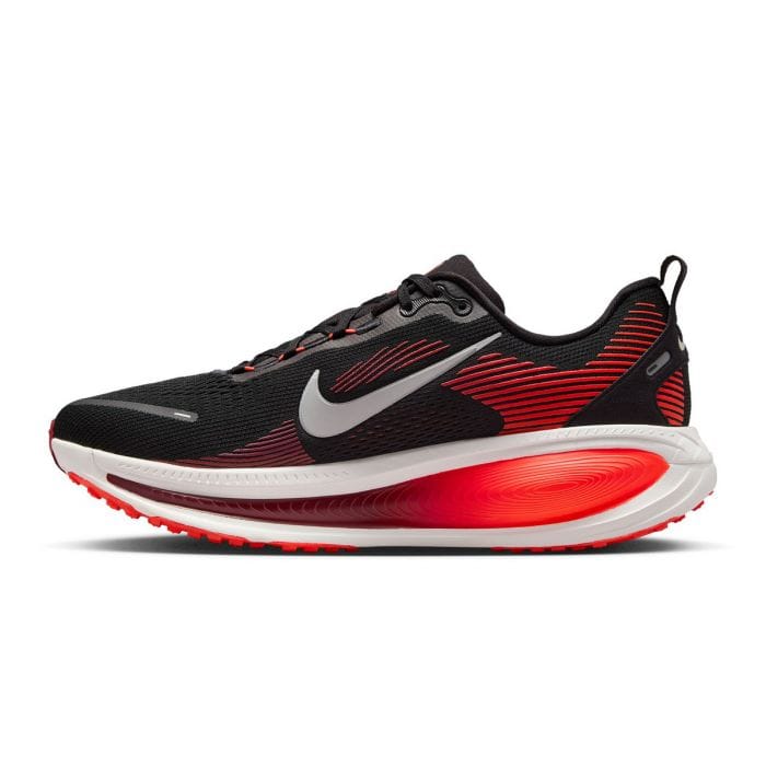 NIKE - VOMERO 18 - 051128601_008 - BLK WHT CRIMSON - A3 max