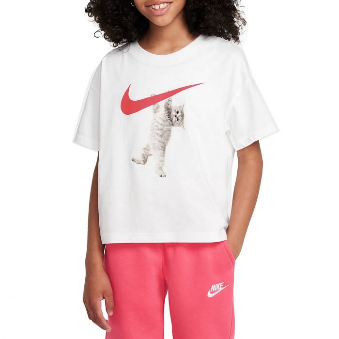 NIKE T SHIRT GRAPHIC CAT BOXY BAMBINA 049636801 100 WHITE Maglia Abbigliamento Bambino Moda