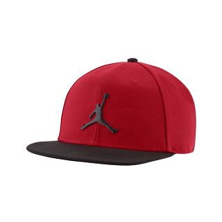 Cappellini Nike Jordan scoprilo da Maxi Sport