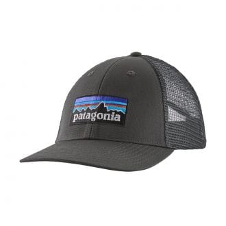 Patagonia 38283 Cappellino P-6 Logo Lopro Trucker Abbigliamento Montagna Uomo