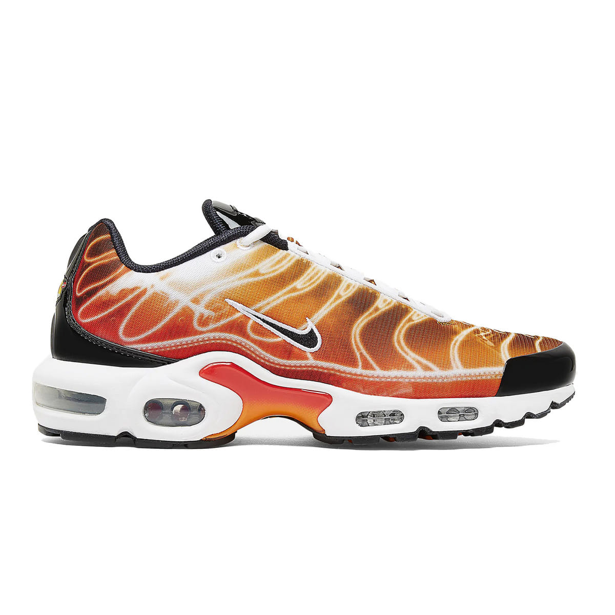 AIR MAX PLUS OG LIGHT PHOTOGRAPY